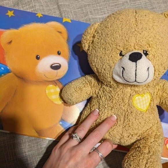 Usborne Cuddle Bear books and plush Bundle - Picture 2 of 6
